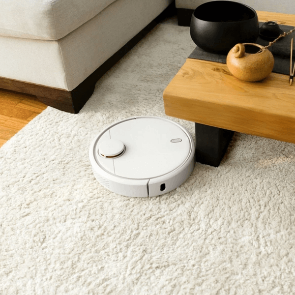 Halılardaki Tozları Temizlik Robotları Gerçekten Alır Mı? : Kapak Görseli